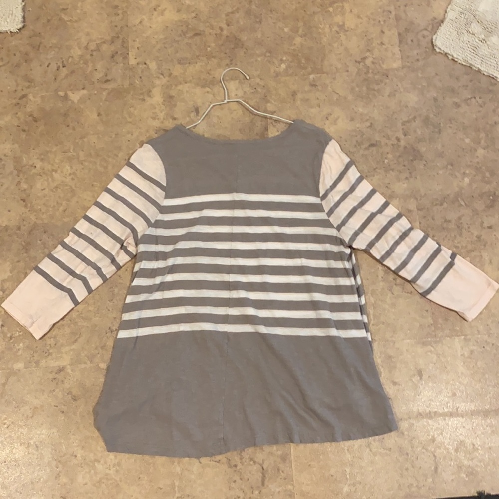 Shirt - Picture 2 of 3